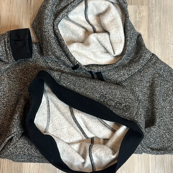 GUC BCBGMaxazia Grey/Blk Fleece Lined Bling Drawstring Hoodie, Small - Picture 10 of 12